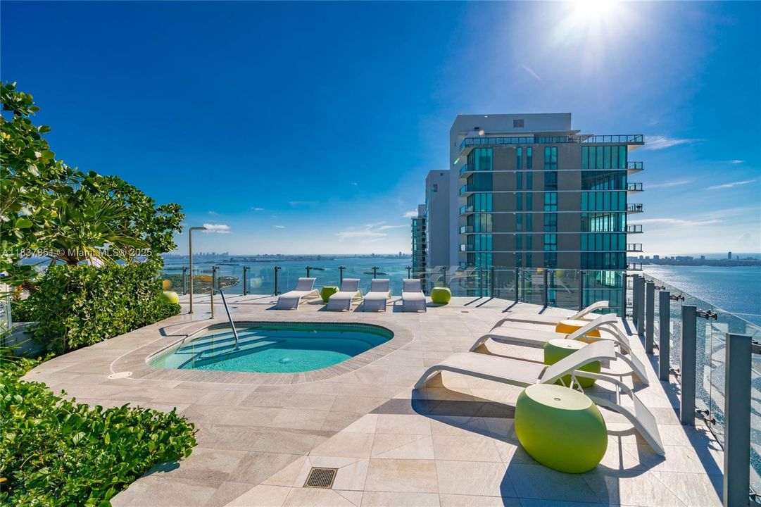En Venta: $499,000 (1 camas, 1 baños, 746 Pies cuadrados)