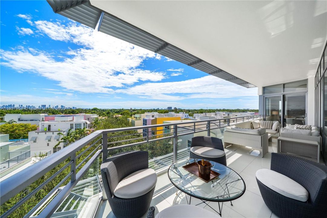 For Sale: $3,600,000 (3 beds, 3 baths, 2395 Square Feet)