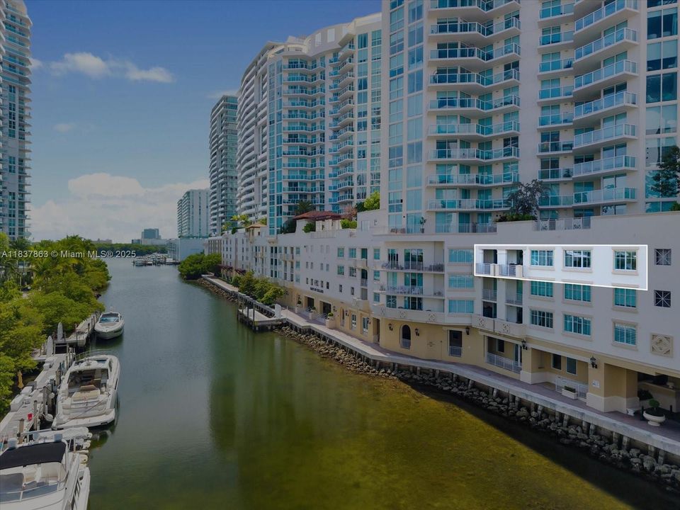 En Venta: $1,099,000 (3 camas, 3 baños, 1785 Pies cuadrados)