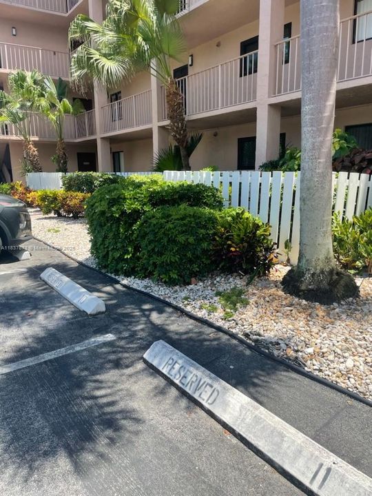 Vendido Recientemente: $160,000 (2 camas, 2 baños, 1220 Pies cuadrados)