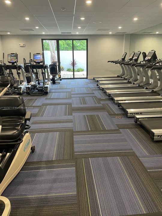 Vendido Recientemente: $160,000 (2 camas, 2 baños, 1220 Pies cuadrados)