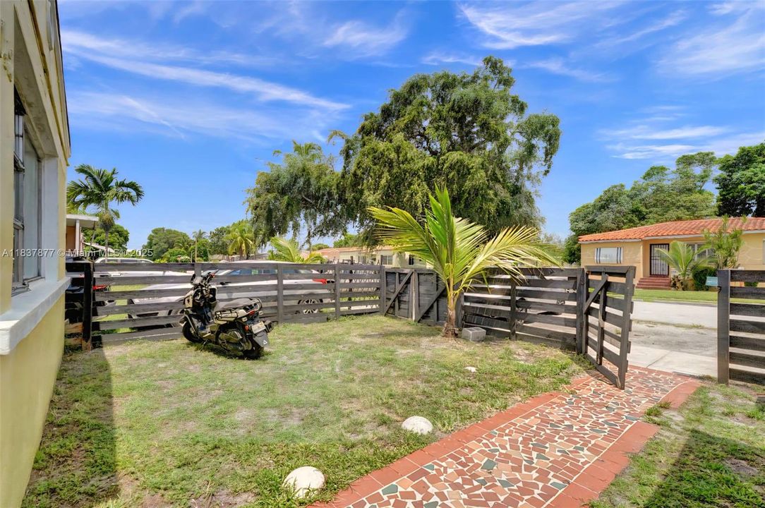 En Venta: $625,000 (0 camas, 0 baños, 1756 Pies cuadrados)