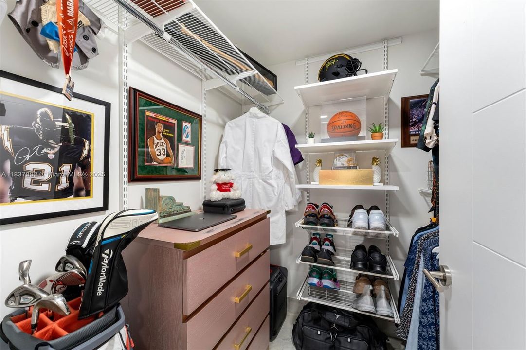 Activo con contrato: $800,000 (3 camas, 3 baños, 1634 Pies cuadrados)