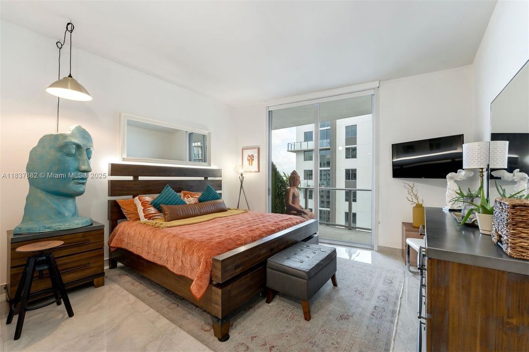 Activo con contrato: $800,000 (3 camas, 3 baños, 1634 Pies cuadrados)