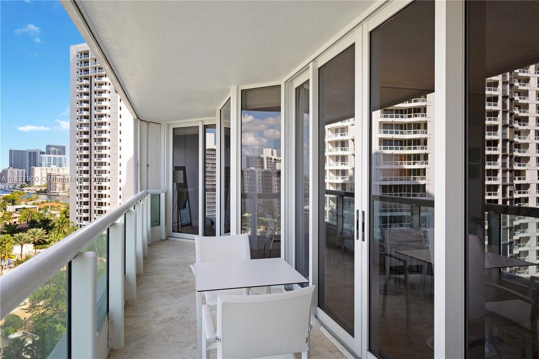 待售: $680,000 (2 贝兹, 2 浴室, 1505 平方英尺)