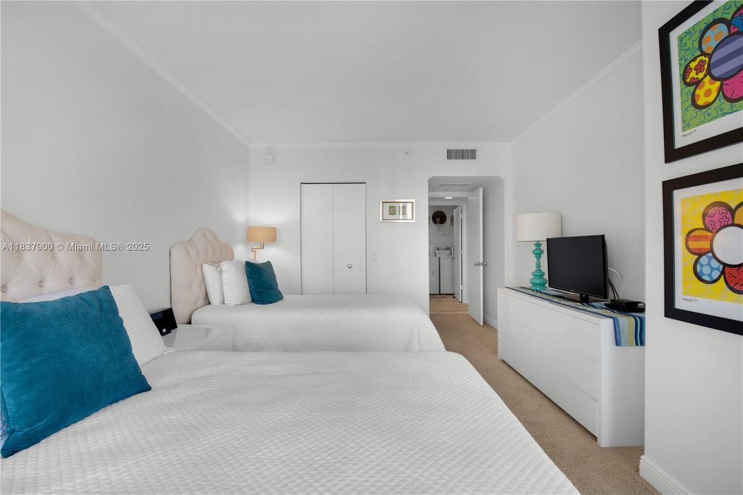 待售: $680,000 (2 贝兹, 2 浴室, 1505 平方英尺)