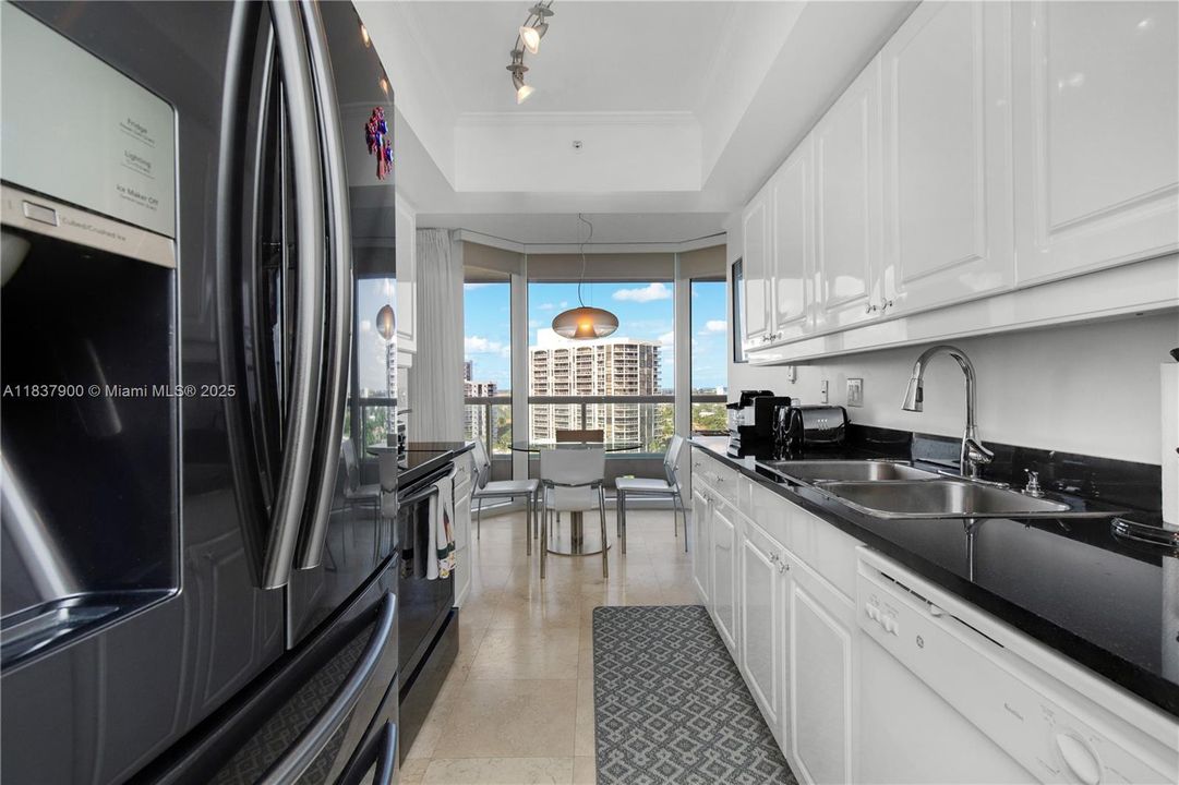 待售: $680,000 (2 贝兹, 2 浴室, 1505 平方英尺)