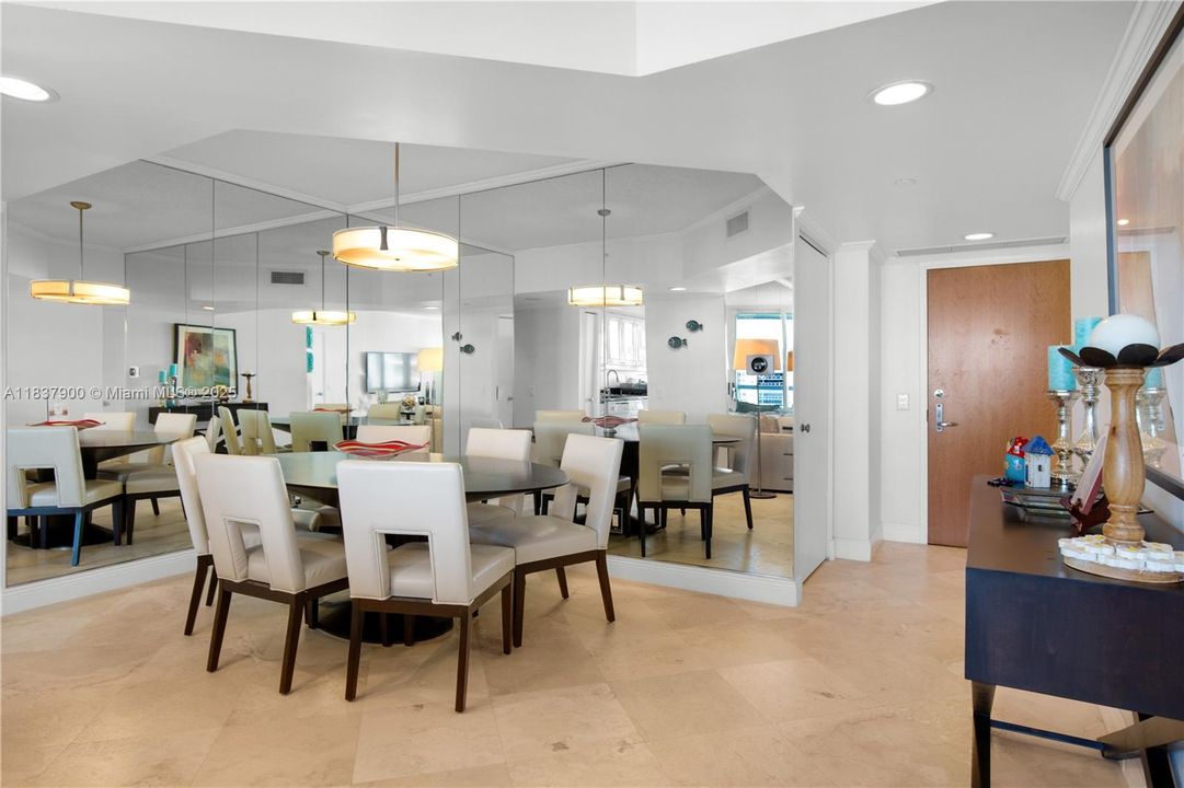 待售: $680,000 (2 贝兹, 2 浴室, 1505 平方英尺)