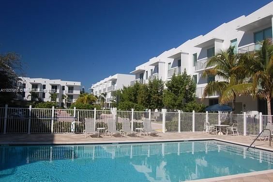 For Rent: $3,800 (3 beds, 3 baths, 2127 Square Feet)