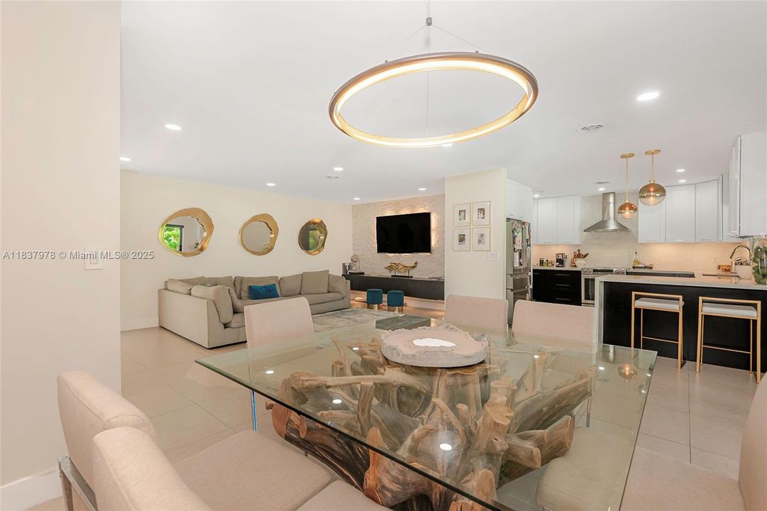 待售: $899,000 (4 贝兹, 2 浴室, 1508 平方英尺)