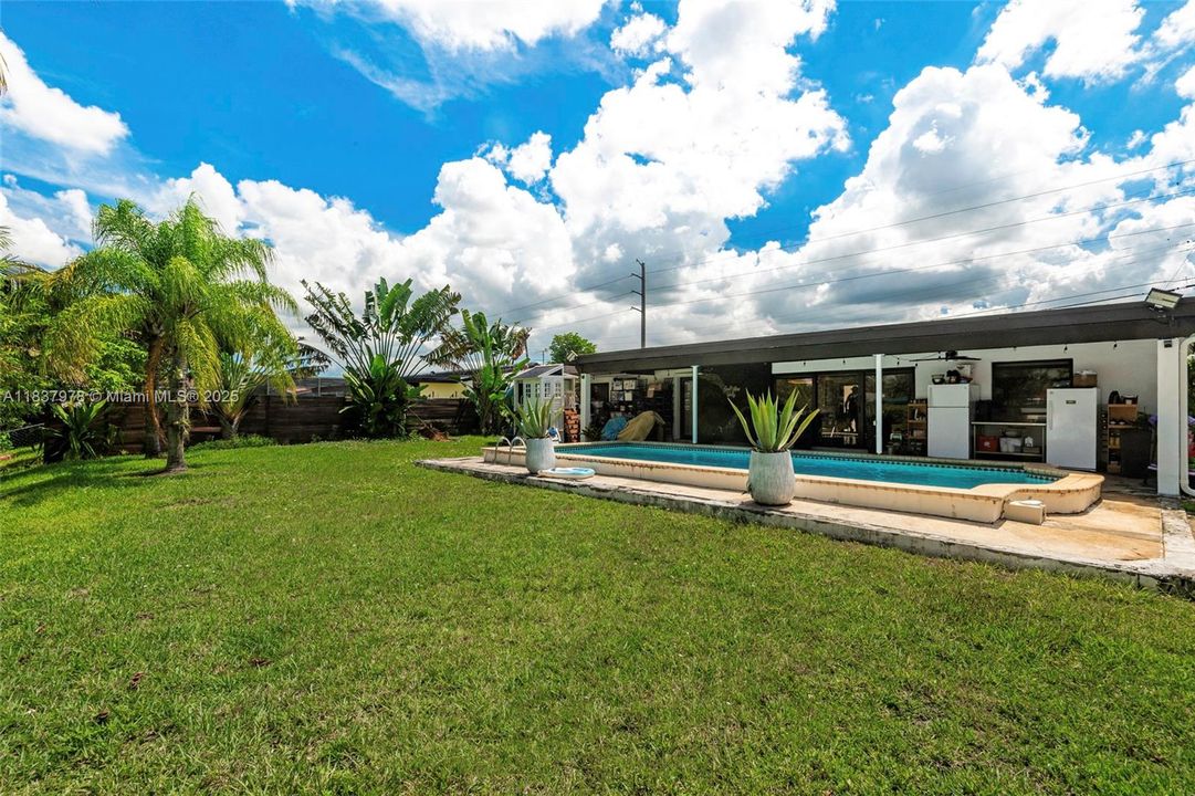 待售: $899,000 (4 贝兹, 2 浴室, 1508 平方英尺)