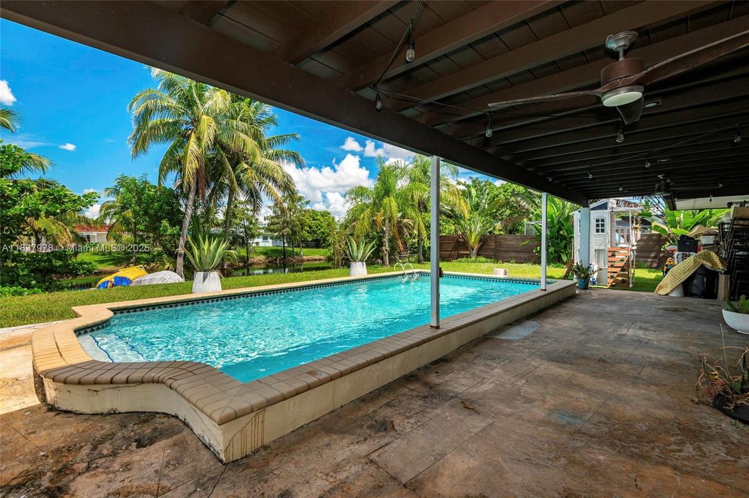 待售: $899,000 (4 贝兹, 2 浴室, 1508 平方英尺)