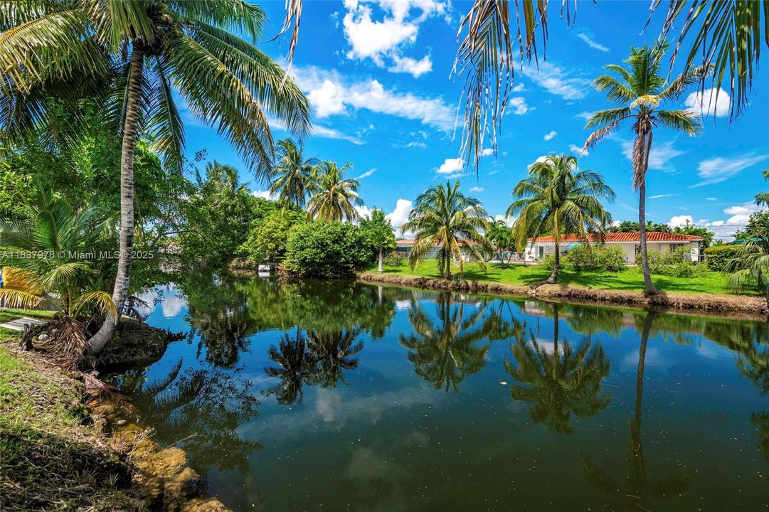 待售: $899,000 (4 贝兹, 2 浴室, 1508 平方英尺)