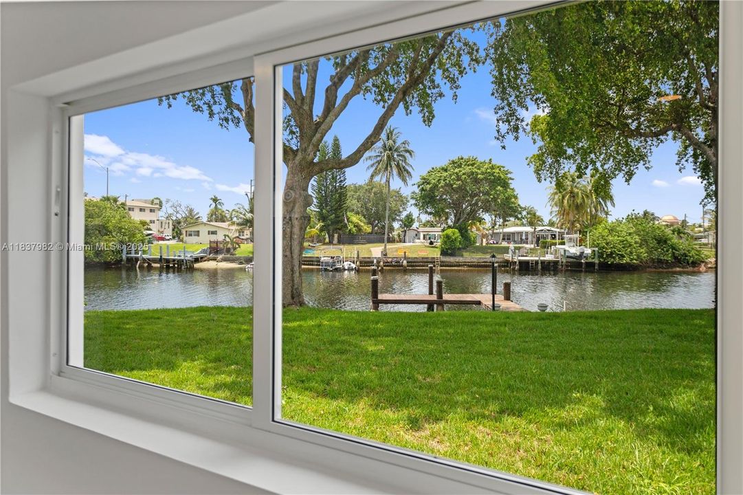 For Sale: $1,080,000 (3 beds, 2 baths, 2117 Square Feet)