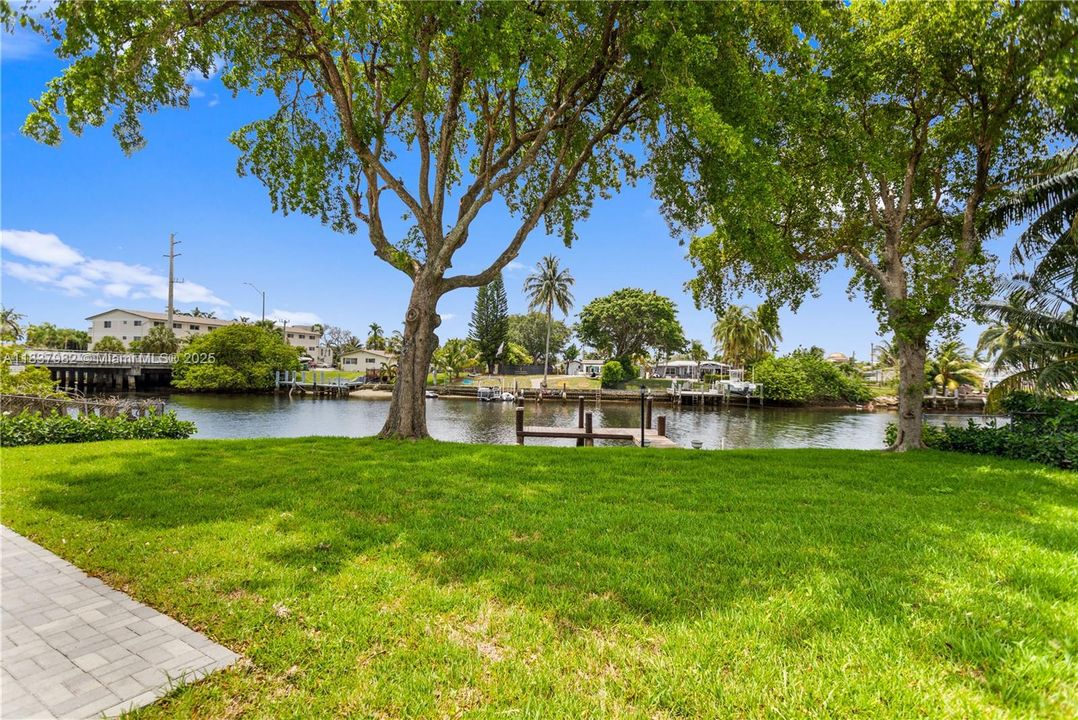 For Sale: $1,080,000 (3 beds, 2 baths, 2117 Square Feet)