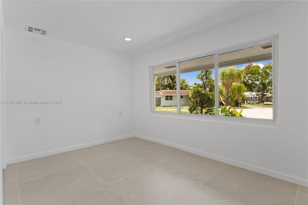 For Sale: $1,080,000 (3 beds, 2 baths, 2117 Square Feet)