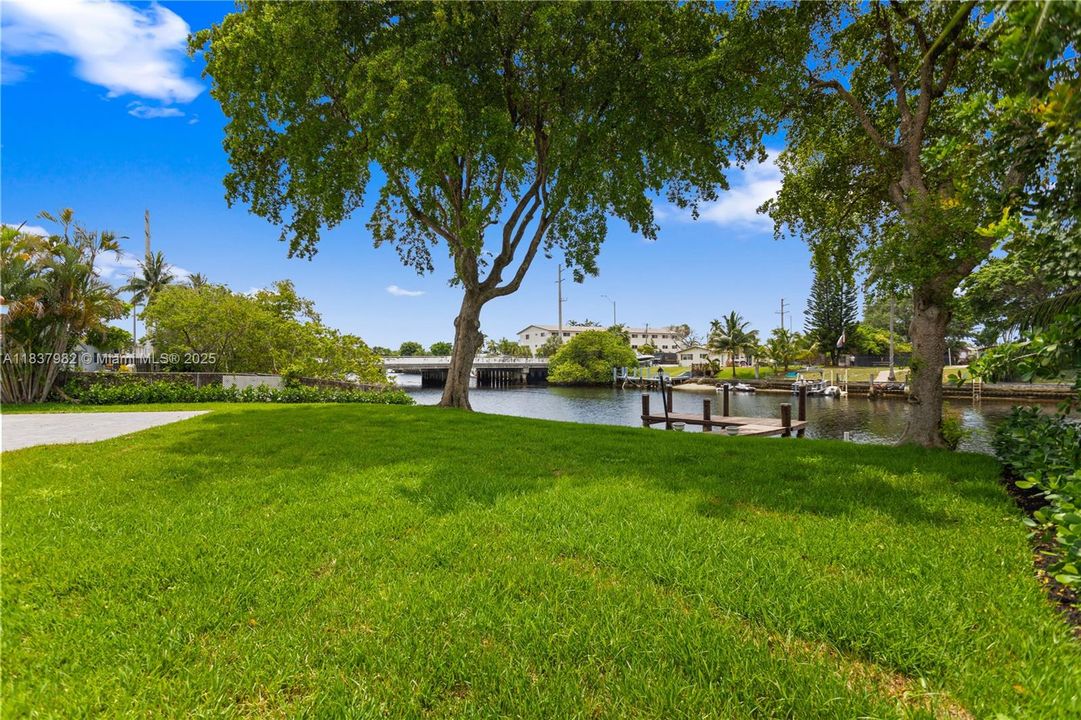 For Sale: $1,080,000 (3 beds, 2 baths, 2117 Square Feet)