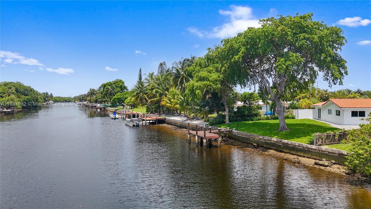 For Sale: $1,080,000 (3 beds, 2 baths, 2117 Square Feet)
