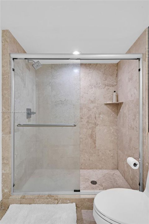Recientemente alquilado: $5,500 (2 camas, 2 baños, 1816 Pies cuadrados)