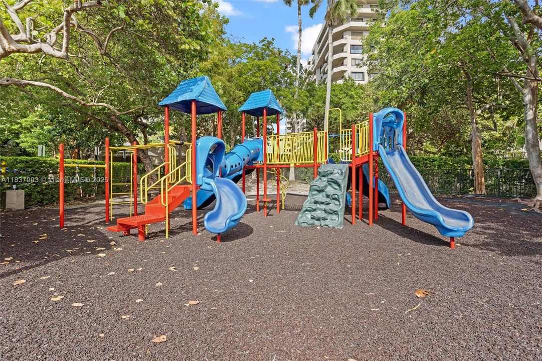 Recently Sold: $1,245,000 (2 beds, 2 baths, 0 Square Feet)