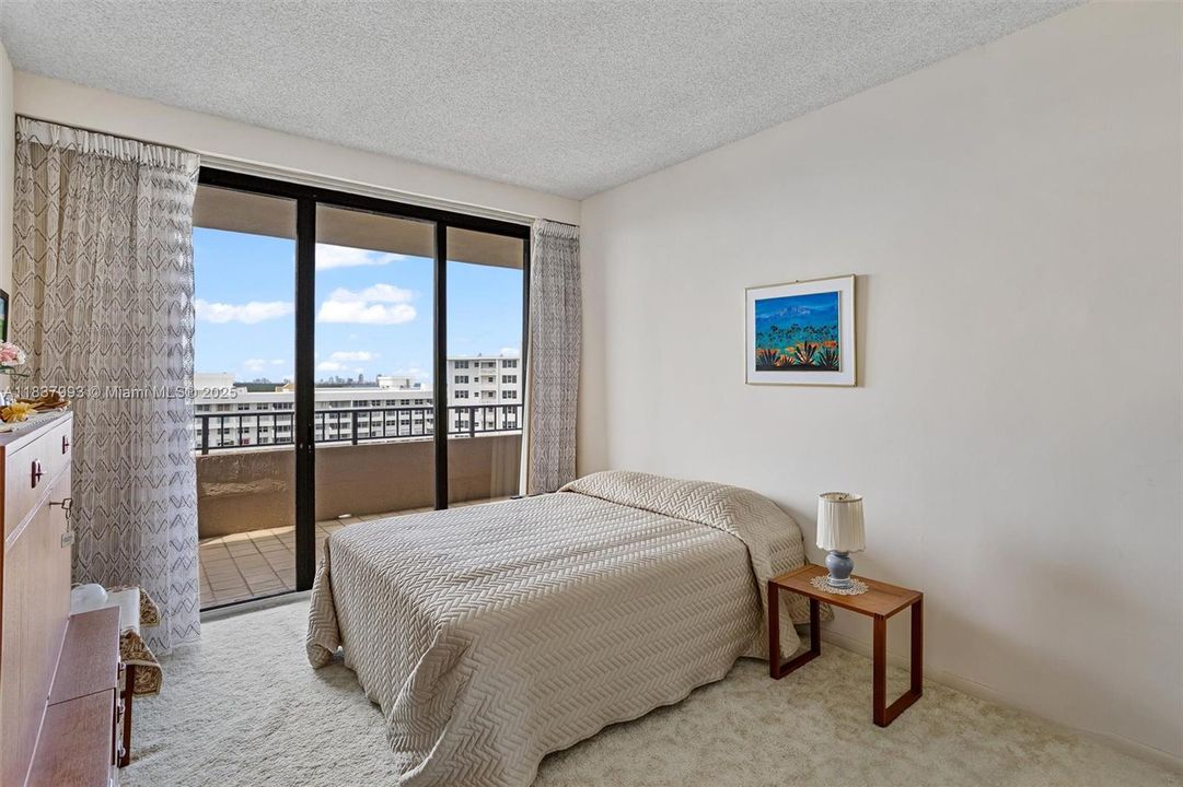 Recently Sold: $1,245,000 (2 beds, 2 baths, 0 Square Feet)