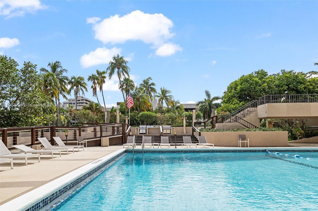 Recently Sold: $1,245,000 (2 beds, 2 baths, 0 Square Feet)