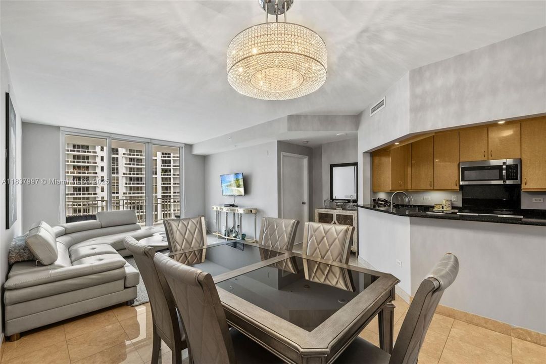 En Venta: $595,000 (1 camas, 1 baños, 863 Pies cuadrados)