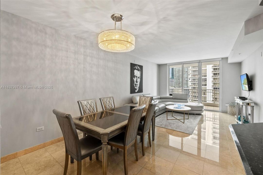 En Venta: $595,000 (1 camas, 1 baños, 863 Pies cuadrados)