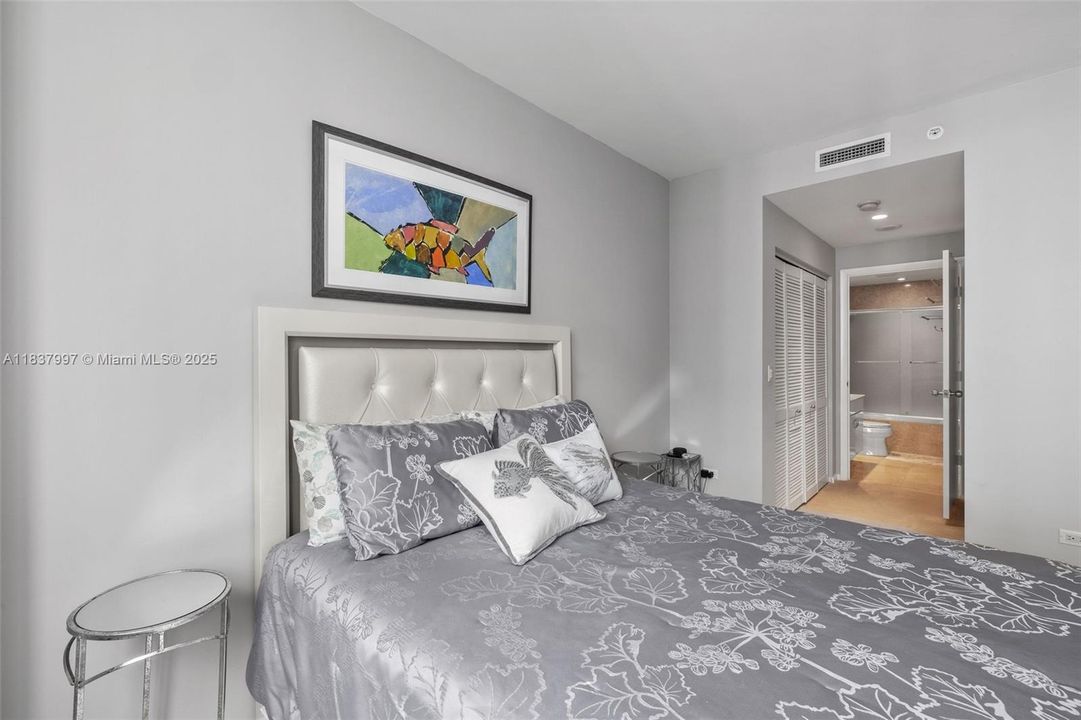 En Venta: $595,000 (1 camas, 1 baños, 863 Pies cuadrados)