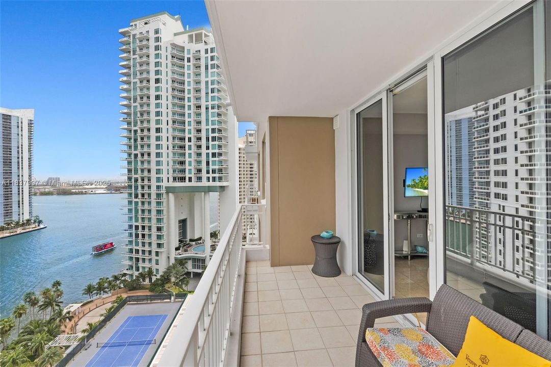 En Venta: $595,000 (1 camas, 1 baños, 863 Pies cuadrados)