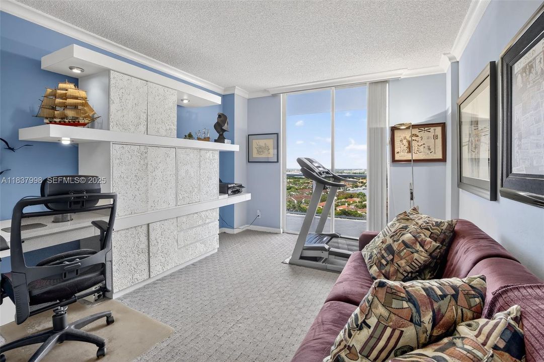 For Sale: $1,250,000 (2 beds, 2 baths, 1800 Square Feet)