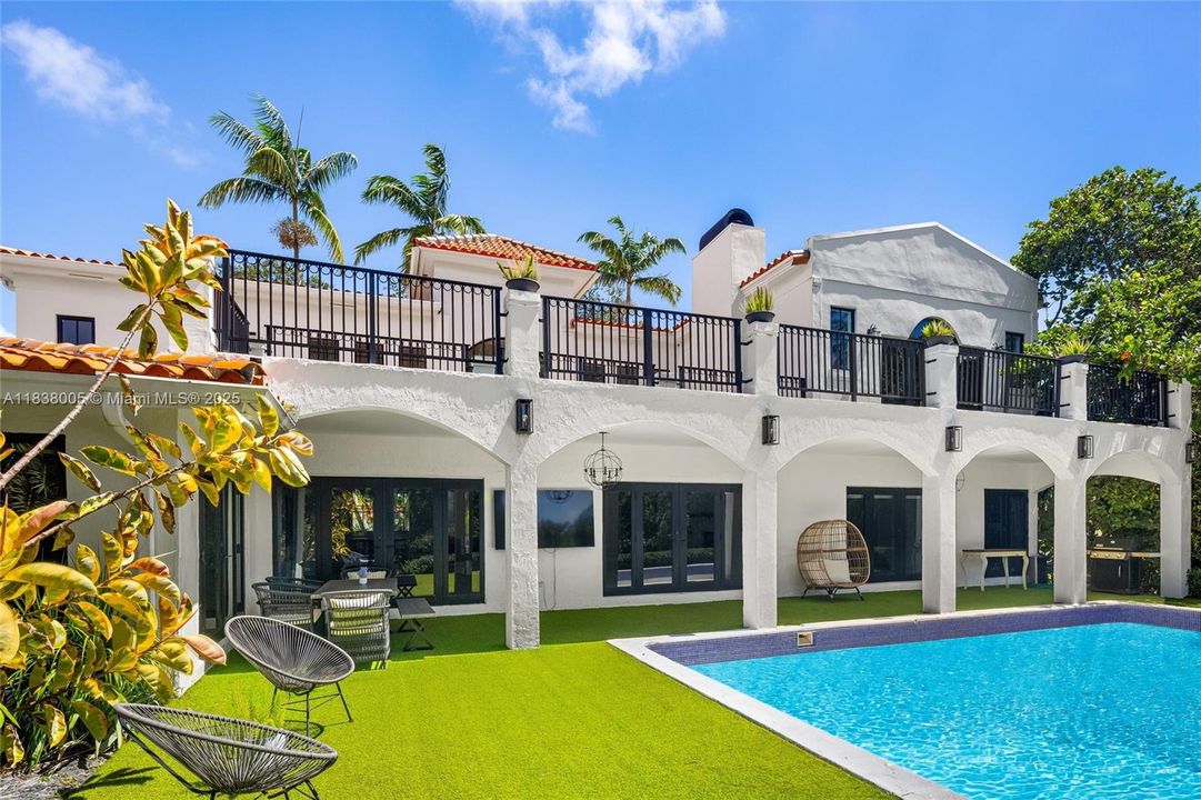 В аренду: $18,500 (4 спален, 4 ванн, 3639 Квадратных фут)