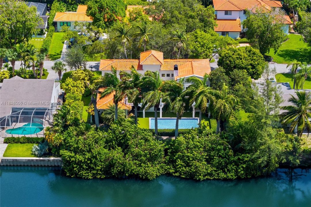 В аренду: $18,500 (4 спален, 4 ванн, 3639 Квадратных фут)