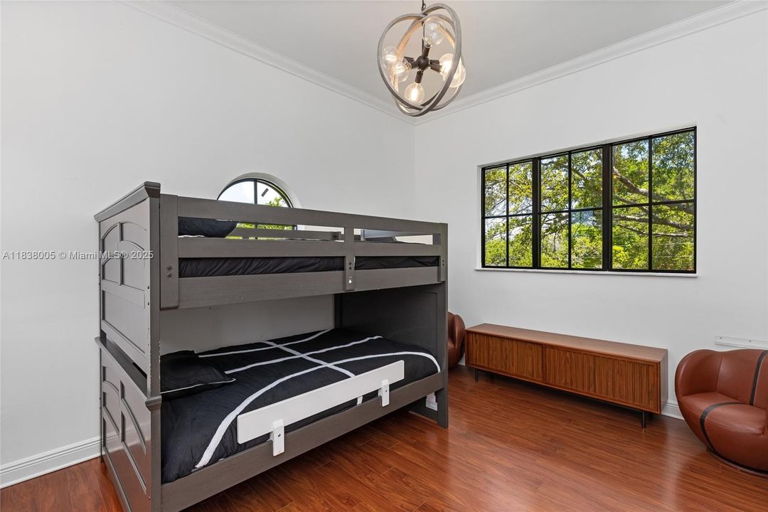 В аренду: $18,500 (4 спален, 4 ванн, 3639 Квадратных фут)