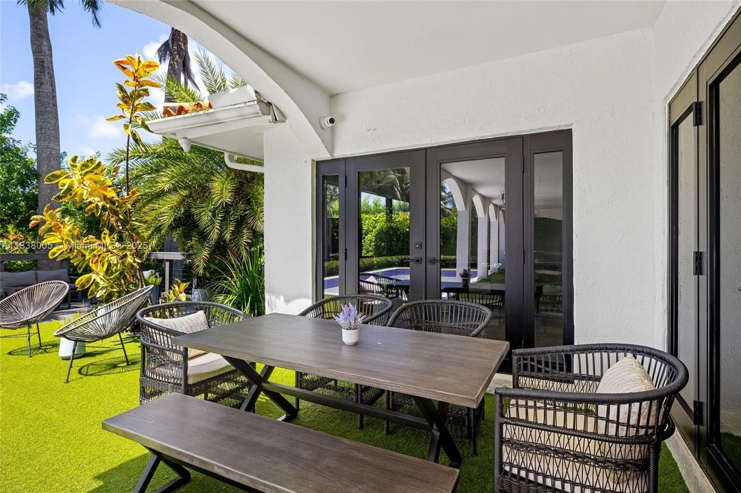 В аренду: $18,500 (4 спален, 4 ванн, 3639 Квадратных фут)