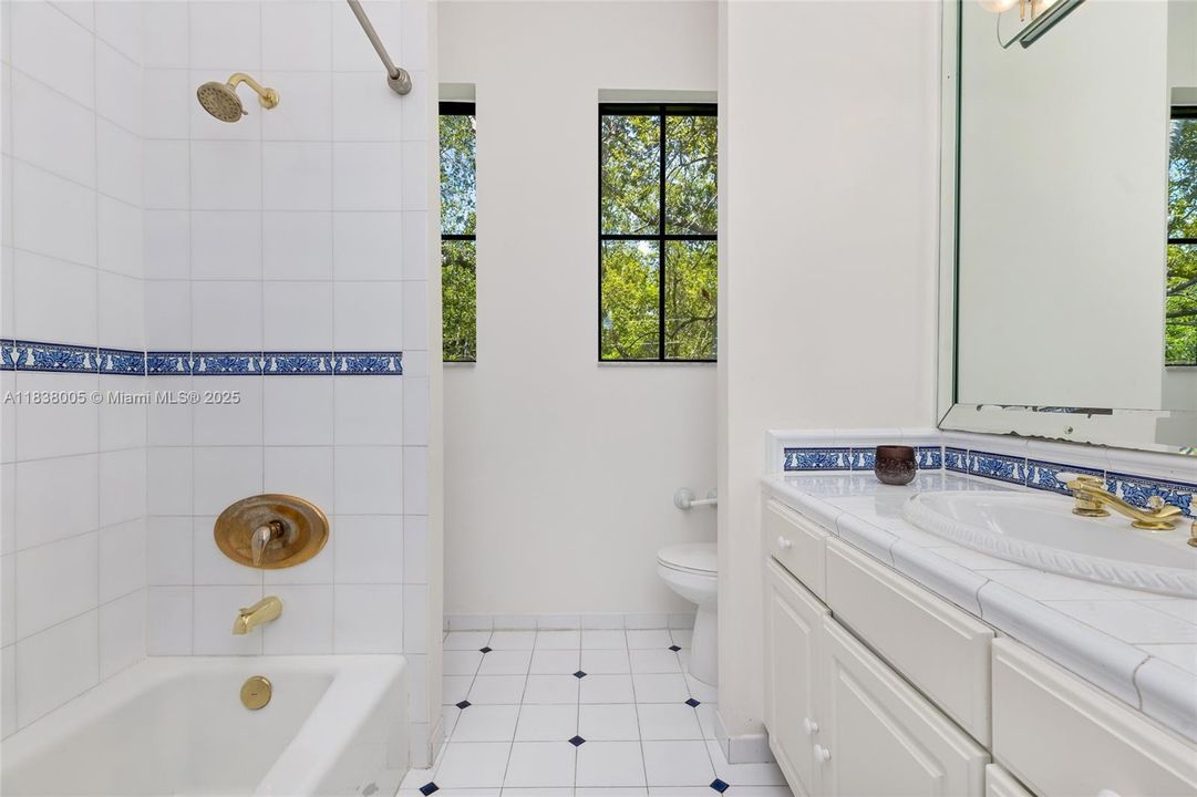 В аренду: $18,500 (4 спален, 4 ванн, 3639 Квадратных фут)