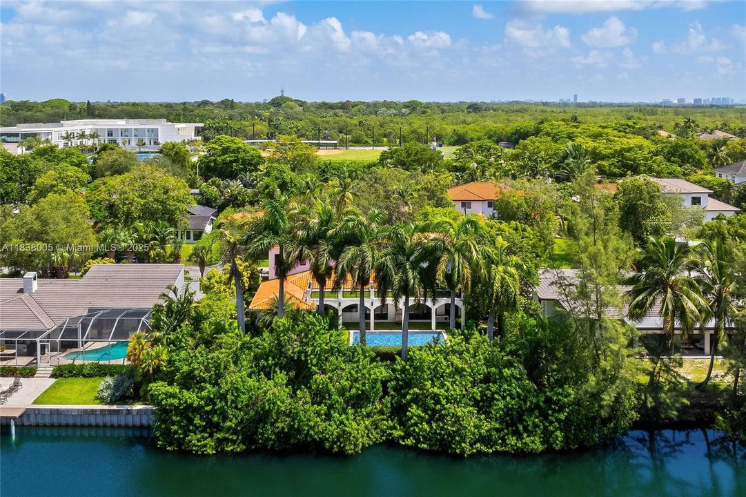 В аренду: $18,500 (4 спален, 4 ванн, 3639 Квадратных фут)