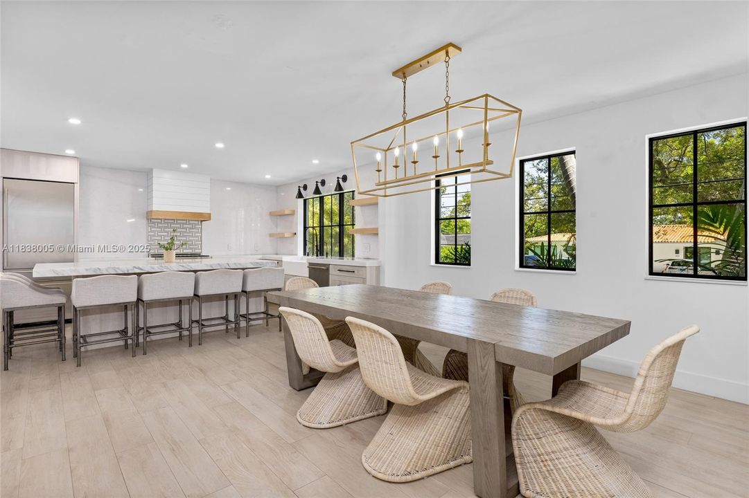 В аренду: $18,500 (4 спален, 4 ванн, 3639 Квадратных фут)