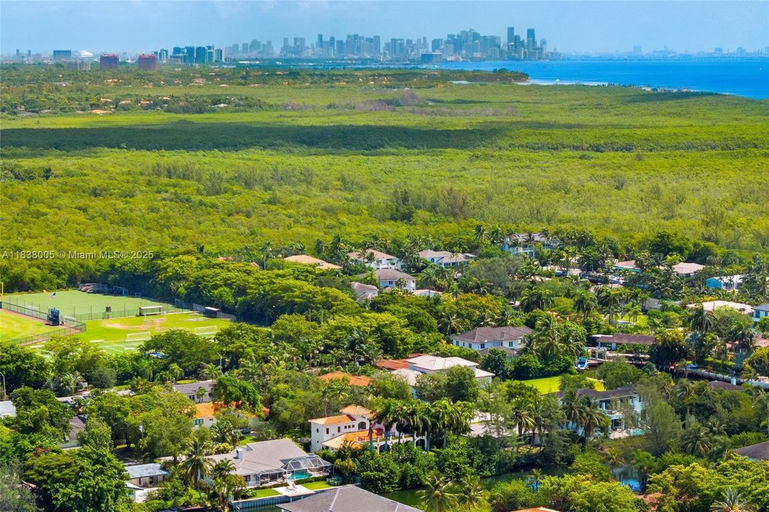 В аренду: $18,500 (4 спален, 4 ванн, 3639 Квадратных фут)