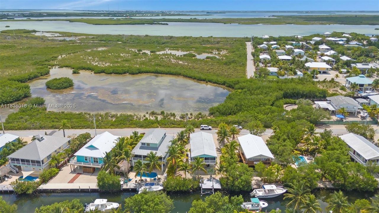 Activo con contrato: $810,000 (3 camas, 2 baños, 1100 Pies cuadrados)