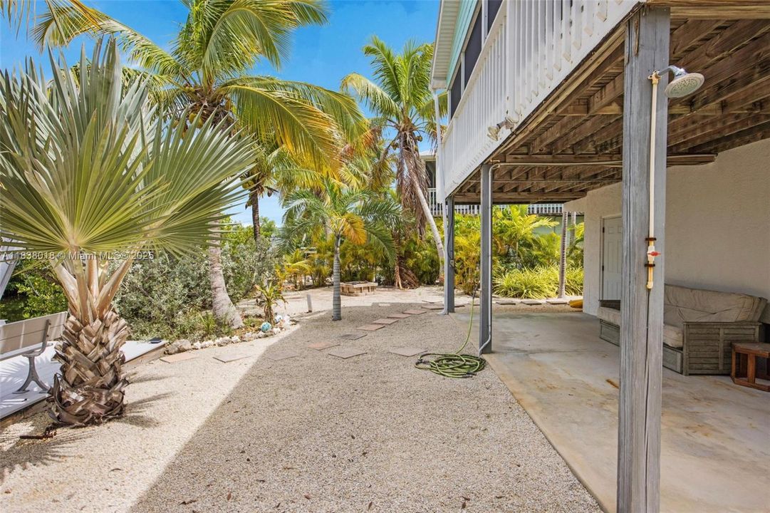 Activo con contrato: $810,000 (3 camas, 2 baños, 1100 Pies cuadrados)