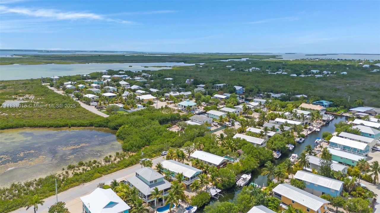 Activo con contrato: $810,000 (3 camas, 2 baños, 1100 Pies cuadrados)