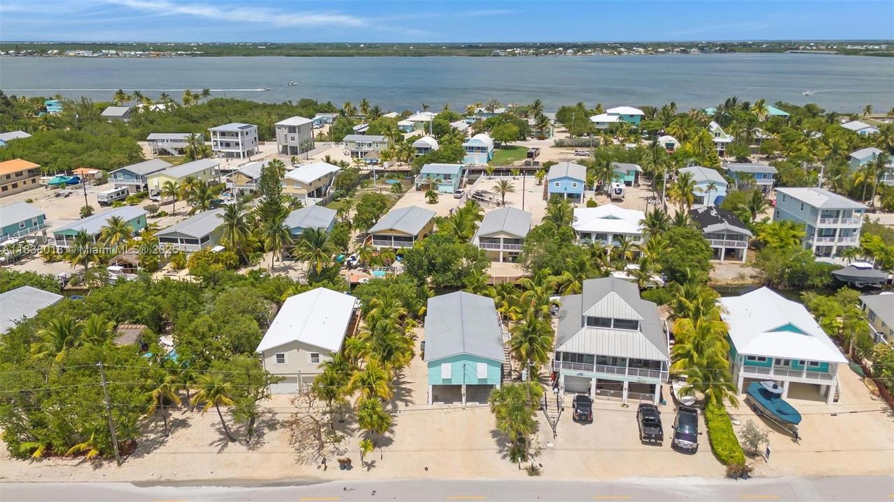 Activo con contrato: $810,000 (3 camas, 2 baños, 1100 Pies cuadrados)