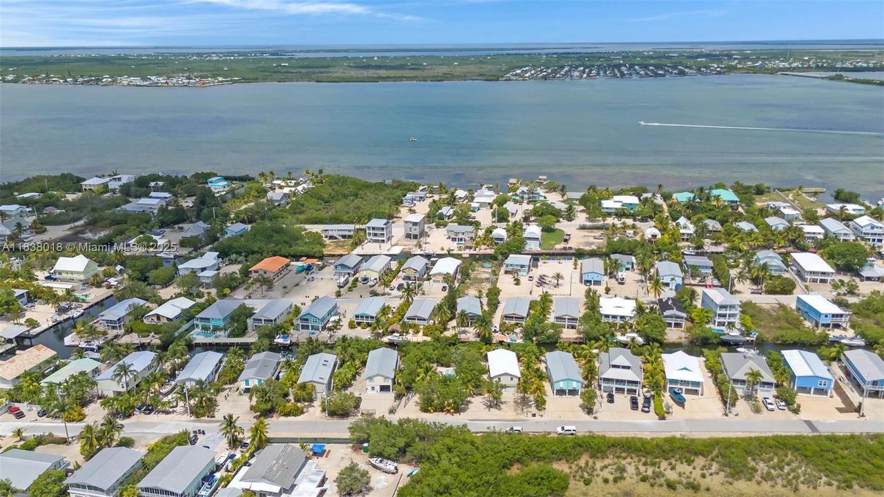 Activo con contrato: $810,000 (3 camas, 2 baños, 1100 Pies cuadrados)