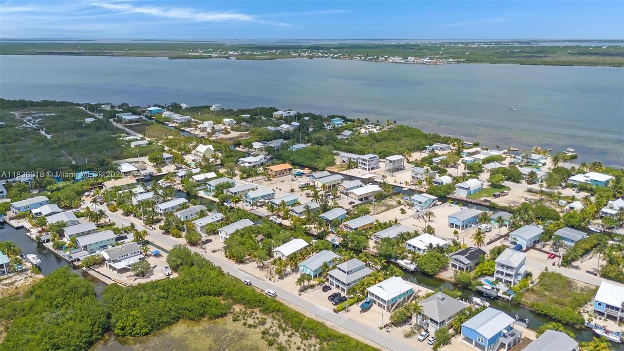 Activo con contrato: $810,000 (3 camas, 2 baños, 1100 Pies cuadrados)