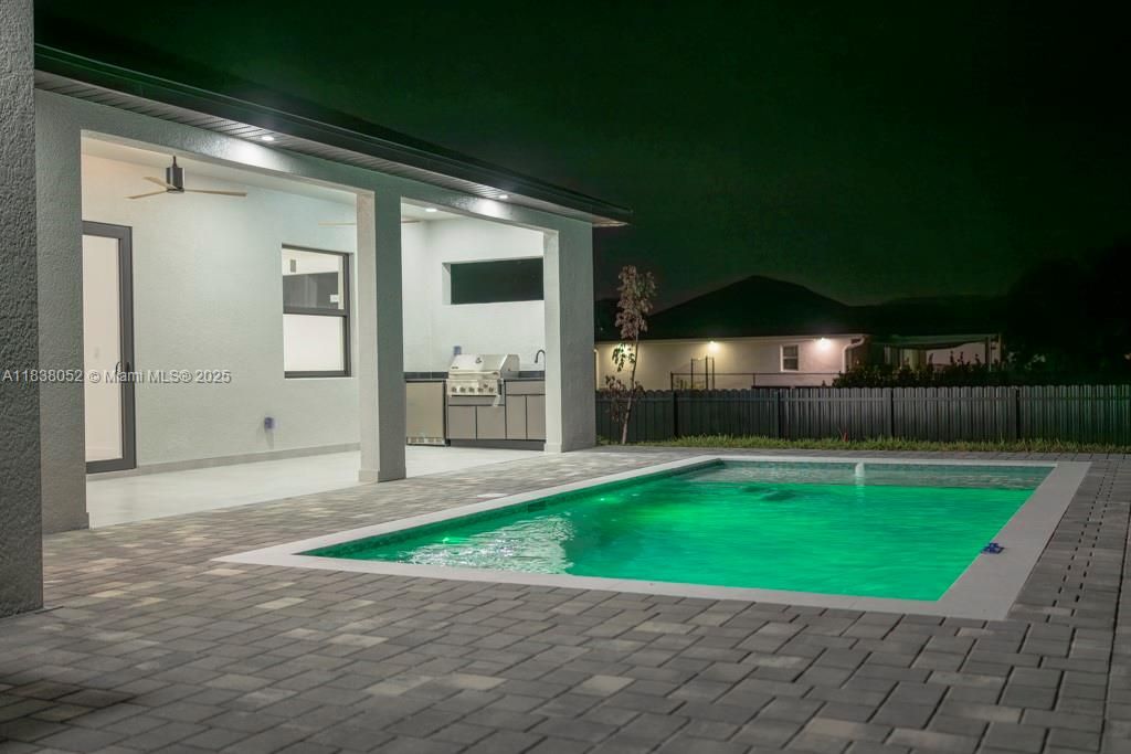 Recently Sold: $532,000 (3 beds, 3 baths, 1804 Square Feet)