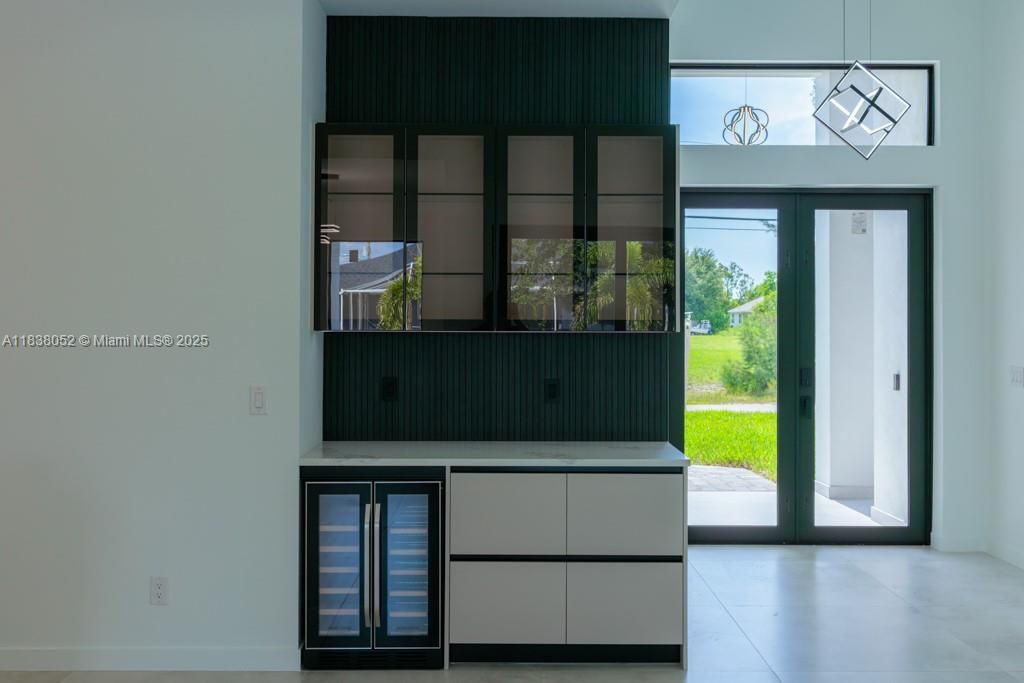 Recently Sold: $532,000 (3 beds, 3 baths, 1804 Square Feet)