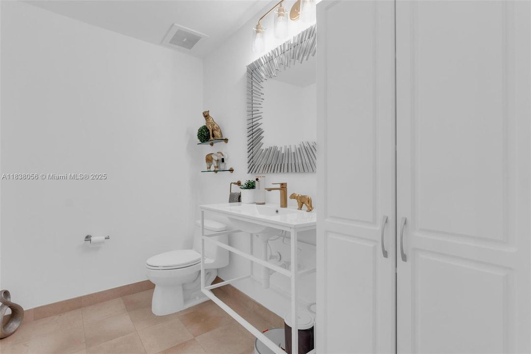 Vendido Recientemente: $474,500 (1 camas, 1 baños, 1128 Pies cuadrados)