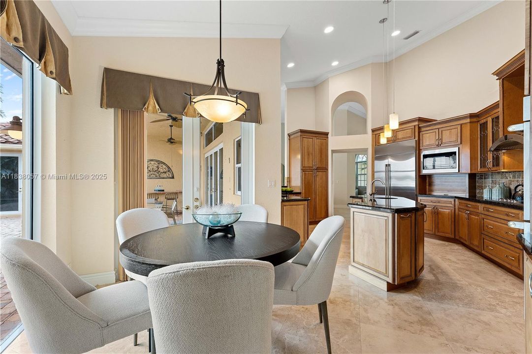 Recently Sold: $1,399,000 (5 beds, 3 baths, 3179 Square Feet)