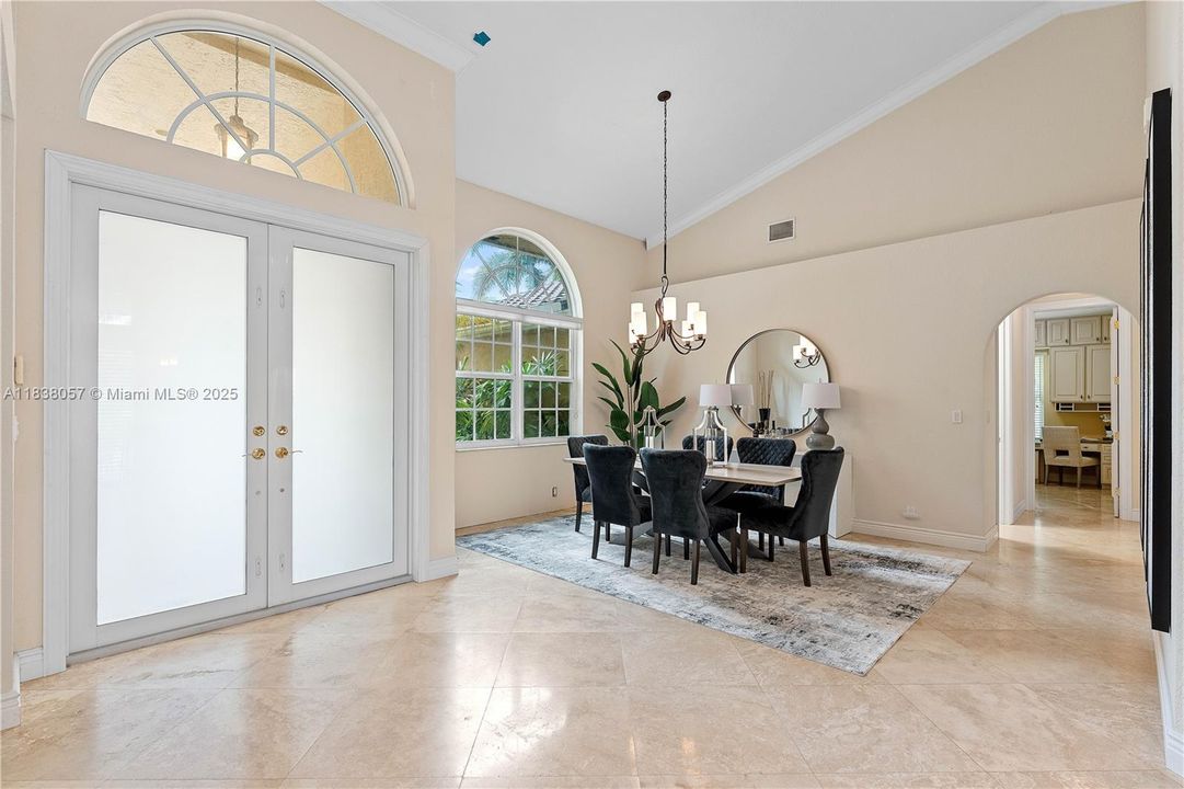 Recently Sold: $1,399,000 (5 beds, 3 baths, 3179 Square Feet)